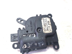Ford Mondeo III (2000–2007) Salongi soojenduse klapi mootor 1S7H19B634BA - 3