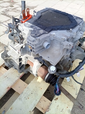 NISSAN Leaf II (2017–2026) Complete engine 320105SH5F - 5
