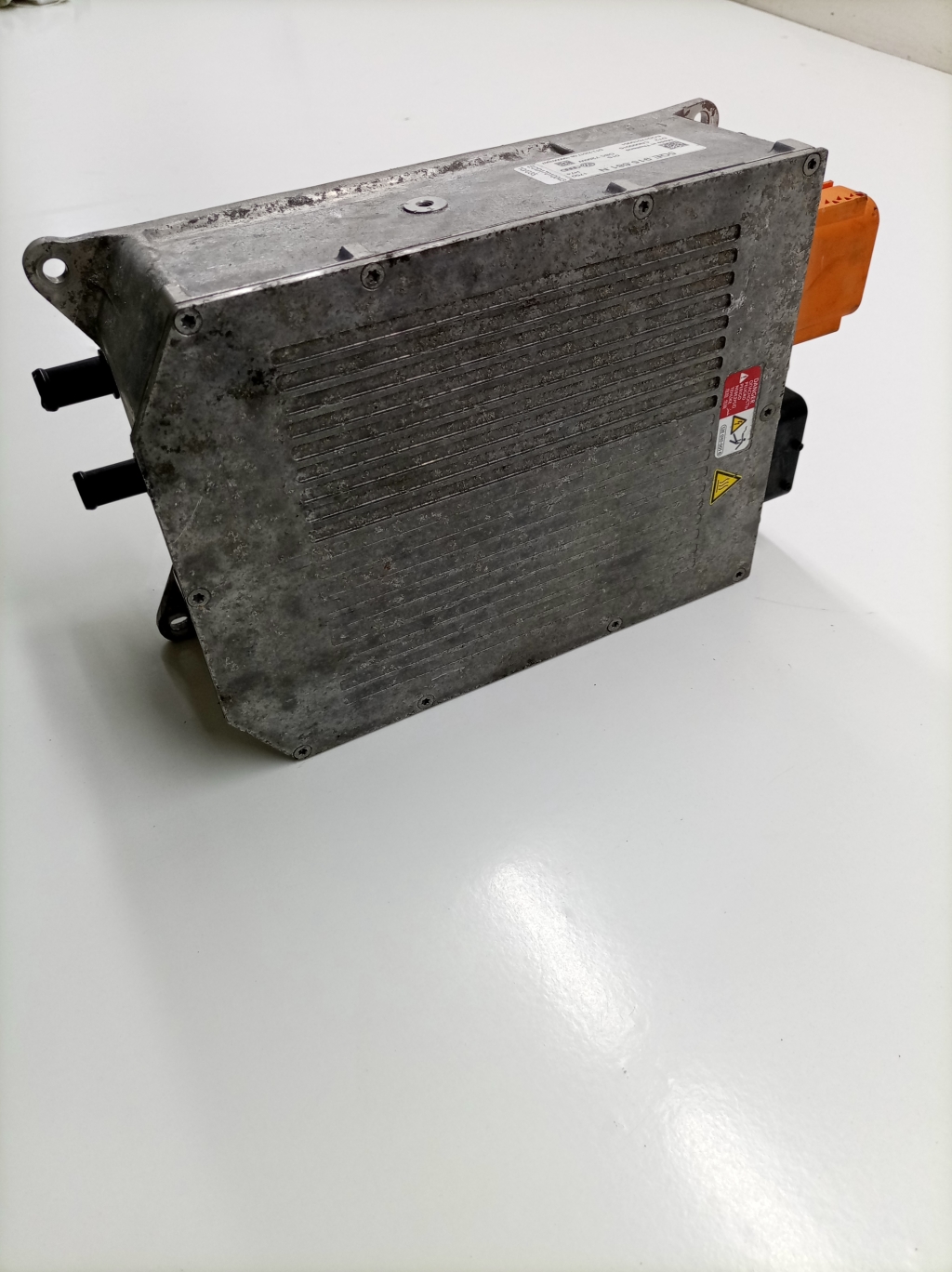Volkswagen E-Golf (2017–2026) Hybrid battery control unit 5QE915681N Volkswagen E-Golf (2017–2026) Hybrid battery control unit 5QE915681N