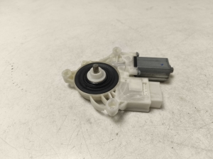   Rear side door window regulator motor  - 8495868 