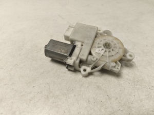 BMW 3 SERIES G20 (2018–2026) Esiukse aknatõstuki mootor 8495866 - 2