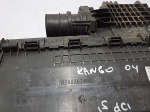 RENAULT Kangoo (1997–2009) Luftfiltergehäuse 8200267456 - 4