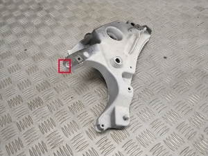 VOLVO V90 (2016–2026) Front fender bracket 31378985 - 3