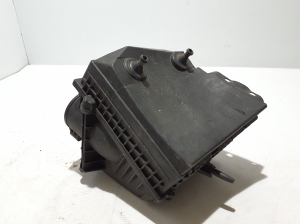RENAULT Espace IV (2002–2014) Luftfiltergehäuse 8200728213 - 2