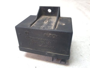 FIAT Ducato (244) (2002–2006) Glow plug relay 0281003018 - 4