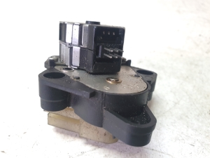 Opel Omega B (1994–2003) Salongi soojenduse klapi mootor 090512503 - 3