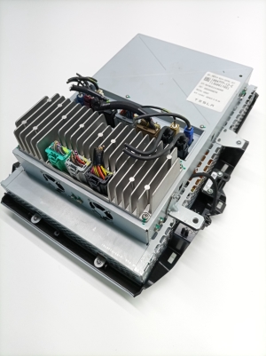 Tesla Model S S (2012–2026) Bildschirm 100477712E - 5