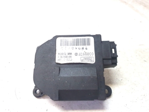 Peugeot Partner I (1996–2008) Salongi soojenduse klapi mootor 030997F - 4