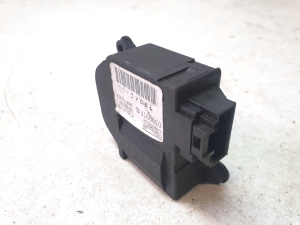 Peugeot Partner I (1996–2008) Salongi soojenduse klapi mootor 030997F - 5