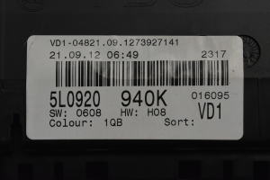 Skoda Yeti (2009–2017) Näidikuplokk 5L0920940K - 3