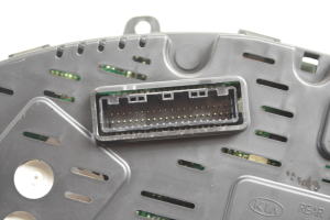 Kia Sportage (2010–2016) Instrument cluster 940113U037 - 2
