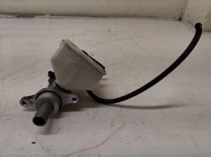 Citroen Berlingo (2008–2018) Hauptbremszylinder 9654002180 - 4