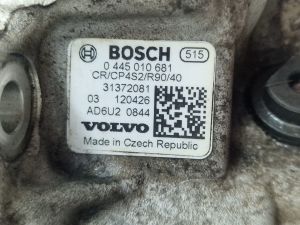 VOLVO XC60 (2008–2017) Pompe à carburant 0445010681 - 2