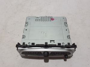RENAULT Twingo II (2007–2014) Radio (head unit) 281152391R - 2