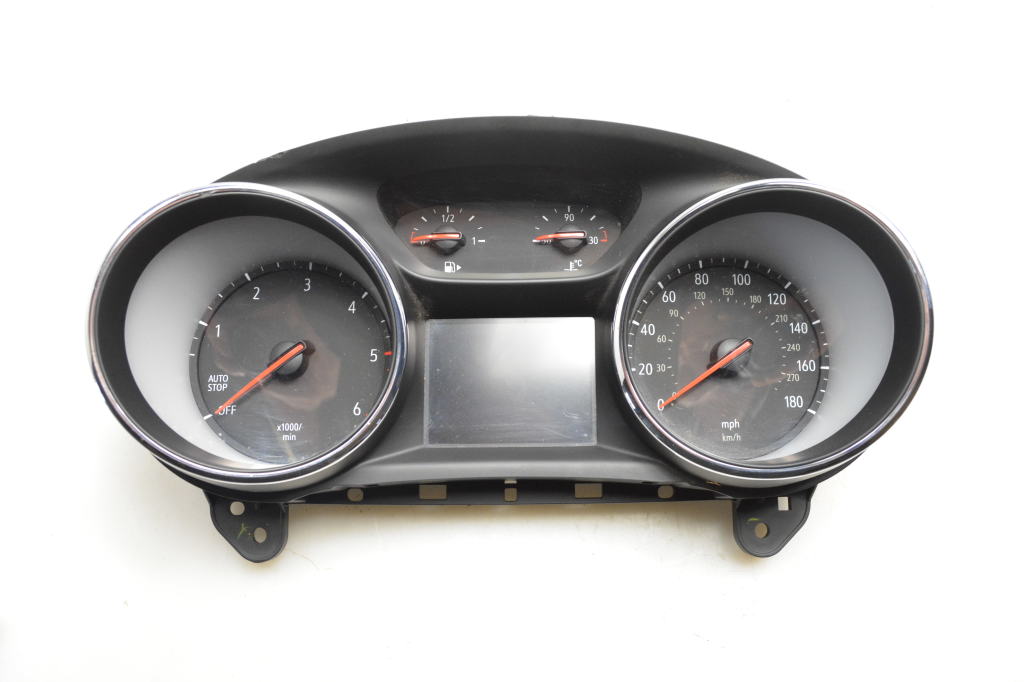 Opel Astra K (2015–2021) Näidikuplokk 39143417 Opel Astra K (2015–2021) Näidikuplokk 39143417