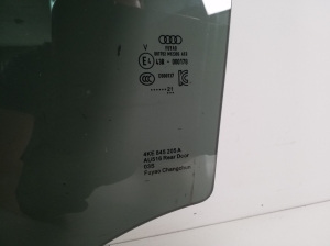 AUDI e-tron SUV (2018–2026) Aizmugurējo sānu durvju stikls 4KE845205A - 3