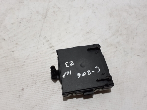 Mercedes Benz C-Class 206 (2021–2026) Esiukse juhtplokk A2239005733 - 3