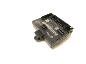AUDI Q3 8U (2011–2018) Front door control unit 8X0959792H - 3