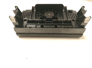AUDI Q3 8U (2011–2018) Heater control panel 8U0820043D - 5
