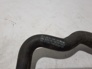 Mercedes Benz C-Class 206 (2021–2026) Jahutusradiaatori voolik A2065013300 - 3