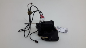 Mercedes Benz C-Class 203 (2000–2007) Front door lock A2117200435 - 3