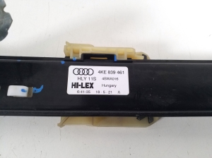 AUDI e-tron SUV (2018–2026) Aizmugurējo sānu durvju logu pacēlājs un tā detaļas 4KE839461 - 2