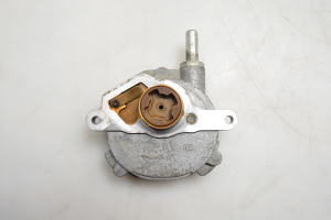 Mercedes Benz C-Class 204 (2007–2014) Vaakumpump A2712301665 - 2