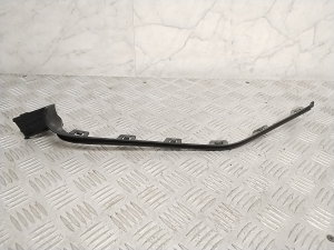 Front bumper trim strip - A1678850510