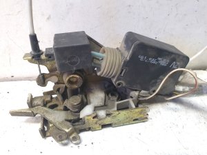 Mercedes Benz Sprinter 902 (2000–2006) Front door lock A9017201535 - 2