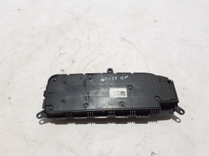 BMW X3 G01 (2017–2026) Front seat control switch 6826025 - 2