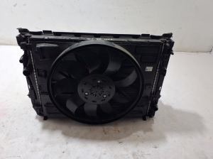 Mercedes Benz C-Class 206 (2021–2026) Radiatoru komplekts un tā detaļas - 2