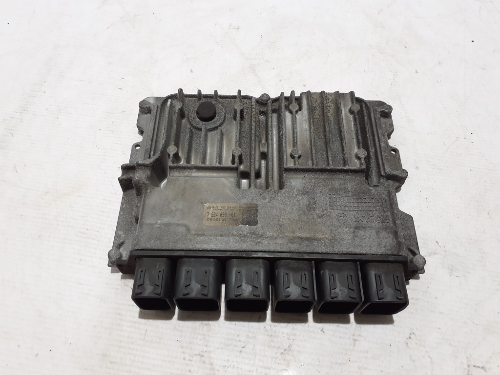 BMW X3 G01 (2017–2026) Engine control unit 7824099 BMW X3 G01 (2017–2026) Engine control unit 7824099