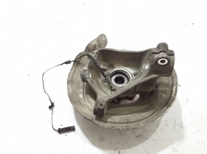 BMW X3 G01 (2017–2026) Front wheel hub 6882597 - 3