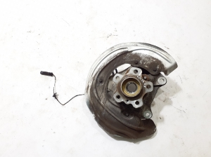 Front wheel hub - 6882597