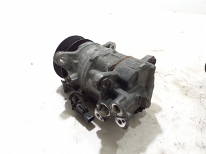 BMW X3 G01 (2017–2026) A/C compressor 7948805 - 5