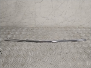 Front bumper lower grille molding - A1678854505