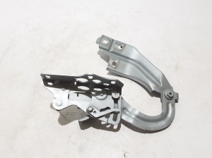 Mercedes Benz C-Class 206 (2021–2026) Kapoti hing A2068803901 - 2