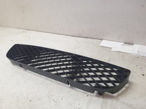 Mazda Premacy (1999–2005) Front bumper lower grille - 5