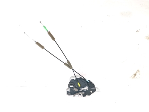 LEXUS ES VII (2018–2026) Front door lock 6931253060 - 2
