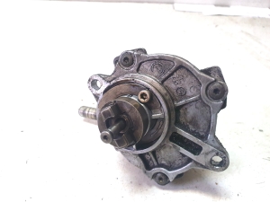 Mercedes Benz Sprinter 902 (2000–2006) Vaakumpump A6112300265 - 4