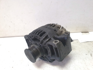 Mercedes Benz Sprinter 902 (2000–2006) Alternator R517534C - 9
