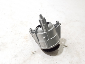 Mercedes Benz C-Class 206 (2021–2026) Mootoripadi A2142401000 - 4