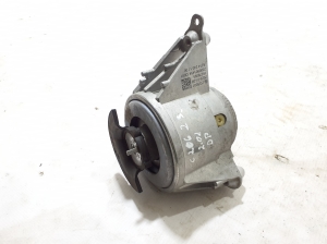 Mercedes Benz C-Class 206 (2021–2026) Mootoripadi A2142401100 - 4