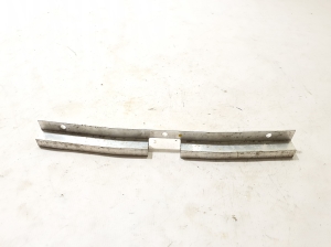 Ein weiteres Detail des vorderen Stoßfängers - A2436261300