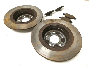 Mercedes Benz C-Class 204 (2007–2014) Tagumine piduriketas A2044230912 - 3