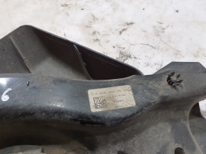 Mercedes Benz C-Class 206 (2021–2026) Tagumine õõtshoob A2063520100 - 2
