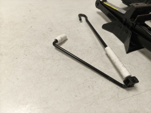 AUDI Q3 8U (2011–2018) Jack 5N0011031B - 2