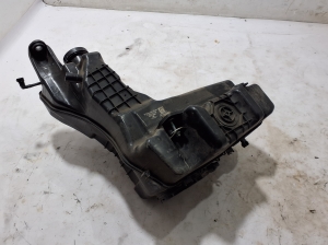 Mercedes Benz C-Class 206 (2021–2026) AdBlue paak A2064707402 - 2