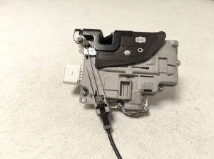 AUDI Q3 8U (2011–2018) Rear side door lock 4G0839015 - 2