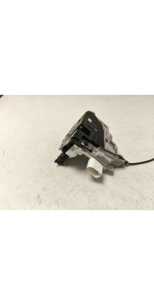 AUDI Q3 8U (2011–2018) Rear side door lock 4G0839015 - 3